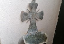 Woda święcona nie jest obowiązkowa, komunia na dwa sposoby. Czy będzie więcej mszy świętych?