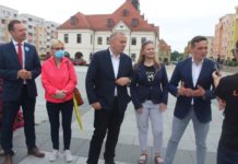 Popierają Trzaskowskiego i zachęcają do udziału w wyborach – FOTO