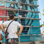 Mural wdzięczności dla służb mundurowych i medycznych