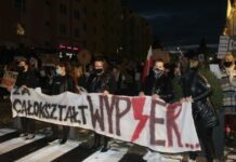 Czarny marsz – wściekli mieszkańcy Lubina na ulicach – FOTO