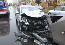 Pijana 74-latka, samochód i czołówka na ul. Leśnej