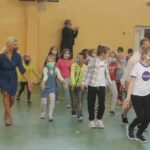 Przerwy taneczne w lubińskiej SP 3 – alternatywa w koronowirusowej rzeczywistości – FOTO