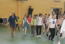 Przerwy taneczne w lubińskiej SP 3 – alternatywa w koronowirusowej rzeczywistości – FOTO