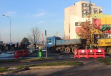 Ulica Wyszyńskiego na wyjeździe w Leśną zamknięta