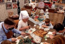 Świąteczny piernik burmistrza trafi na licytację