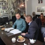 Przedsiębiorcy pytają co robić. Tanajno odpowiada