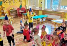 Przedszkolaczki świętowały urodziny Misia Uszatka