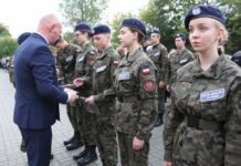 Pierwszaki w ZS 2 po ślubowaniu – FOTO