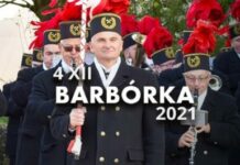 Uroczystość przed pomnikiem Górnikom Polskiej Miedzi