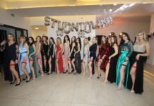 Tegoroczni maturzyści szczęśliwi – Studniówki trwają – FOTO