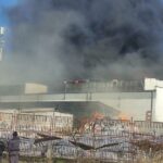 Pożar hal dawnej Polleny w Ścinawie