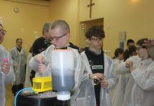 Załoga ZWR pokazała, jak przerabia się rudę – FOTO