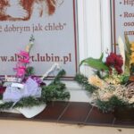 Kupisz stroik nagrobny, wesprzesz niepełnosprawnych