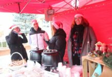 Renifery, barszcz z uszkami i stroiki od ZS 2 – FOTO