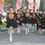 Mażoretki i orkiestra hutnicza w Centrali KGHM – FOTO, VIDEO