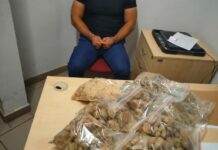 Uciekając, wyrzucił torbę z narkotykami