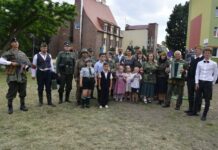 Lekcja historii podczas rocznicy powstania – FOTO