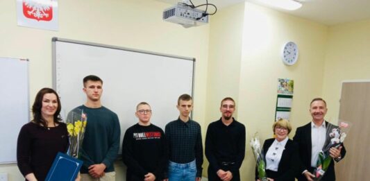 Uczą młodzież biznesu – FOTO