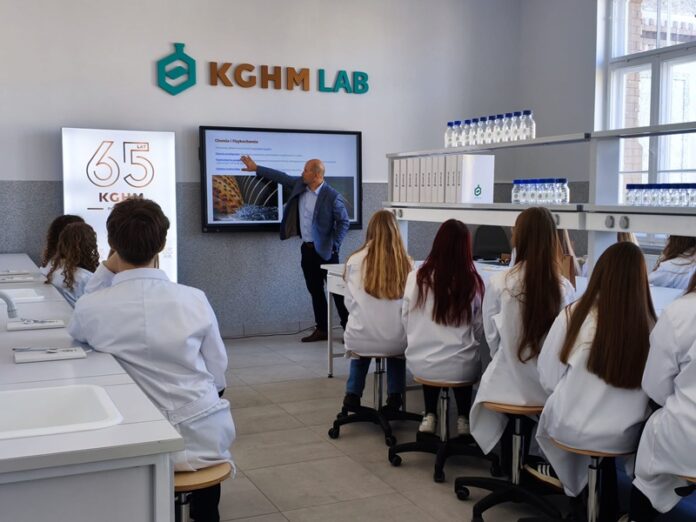 kghm_lab_2