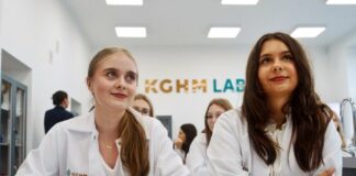 Nowoczesna pracownia chemiczna od KGHM – FOTO