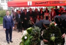 Patriotycznie w kościele i pod pomnikiem