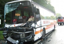 Wypadek autobusu pod Biedrzychowem