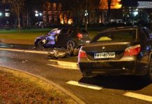 Zderzenie dwóch BMW pod galerią